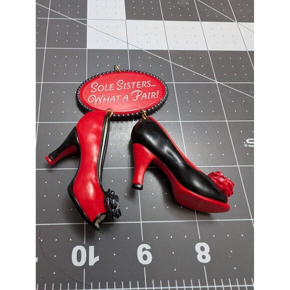 Hallmark Keepsake Sole Sisters 2010 red black "..What a Pair!" w/ box 3 inch - Picture 7 of 11
